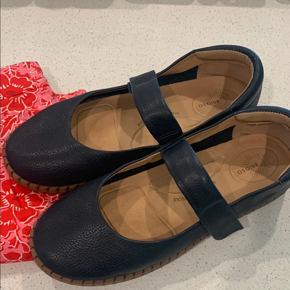 Blue Mary Janes Style and Rounded Toe - Picture 12 of 12